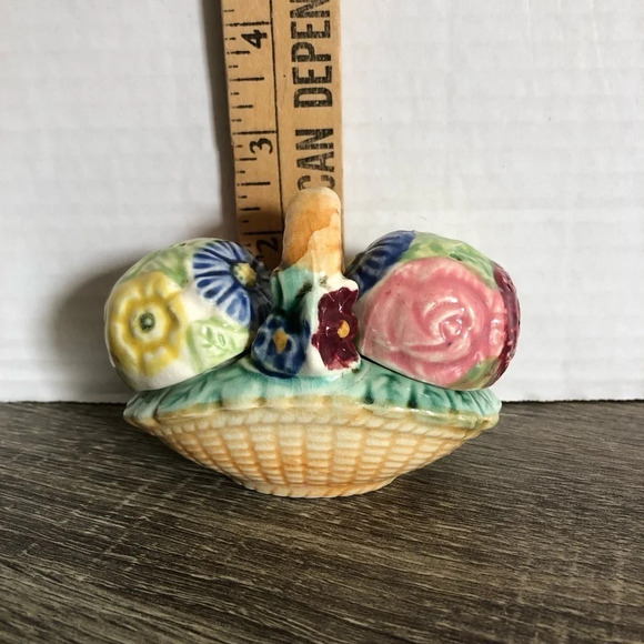 Vtg Ceramic Salt  and Pepper Set - Picture 8 of 10